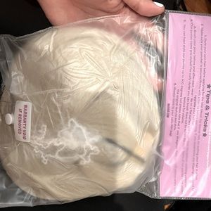 Insert name here ponytail